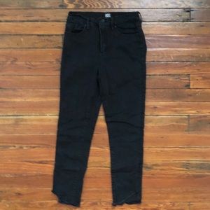 Black Highrise Cropped leg Skinny Jean